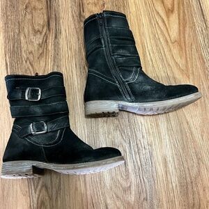 Roan by Bed Stu Size 5 Like New Condition